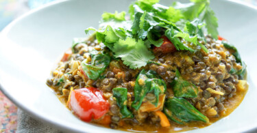 Gesunde Linsen Spinat Curry Rezept, vegan und vegetarisch