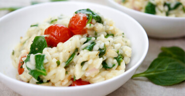 Zitronen-Risotto mit Cherry-Tomaten und Spinat, frische Kraüter, Glutenfrei