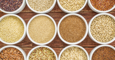 Vollkornarten, (quinoa, brown rice, millet, amaranth, teff, buckwheat, sorghum)