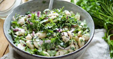 Weisse-Bohnen-Salat Rezept mit Petersilie und Tahin