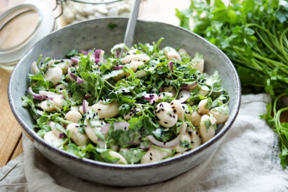 Weisse-Bohnen-Salat Rezept mit Petersilie und Tahin