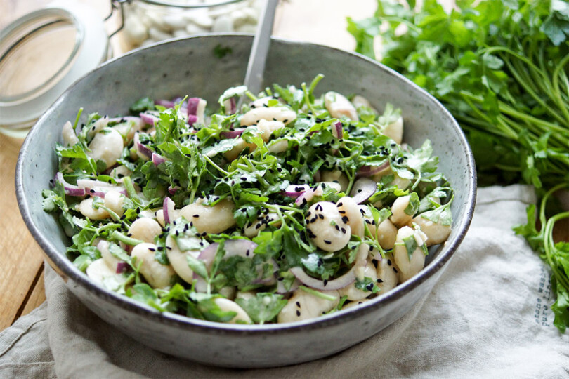 Weiße-Bohnen-Salat mit Petersilie und Tahin - medizinfuchs Blog