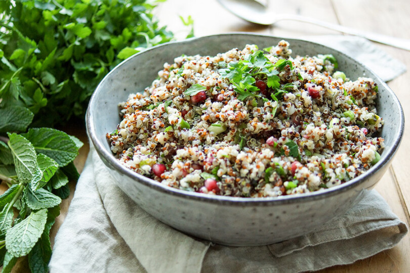 Quinoa mit Pistazien und Cranberries Rezept (vegan und glutenfrei) von Elle Republic
