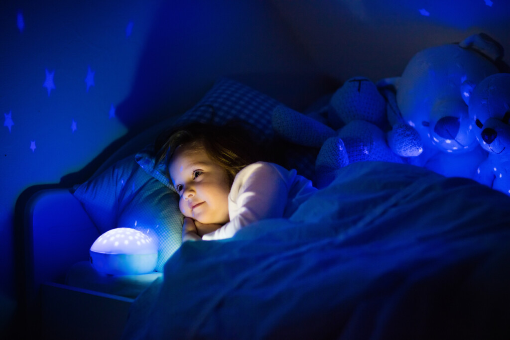 Kind Nachtlampe Bett