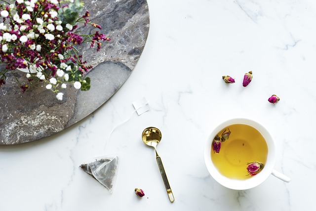 Essen und Entspannung - Trockene Blumen, Kräuter und Tee