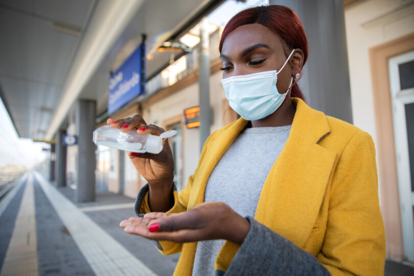 Handdesinfektionsmittel für unterwegs als Schutz gegen Viren